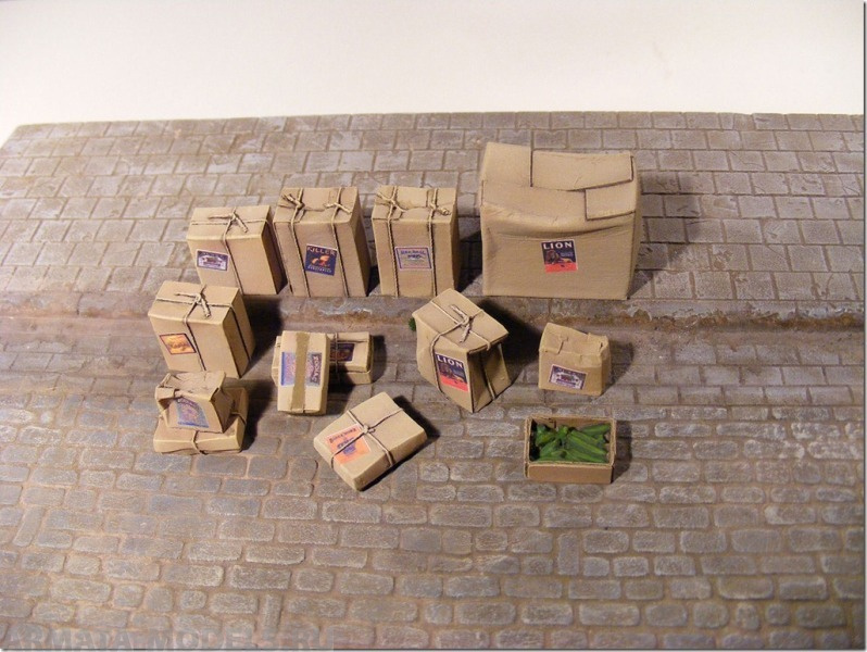 35184RIS Carboard Boxes - 12 resin pcs. & decals