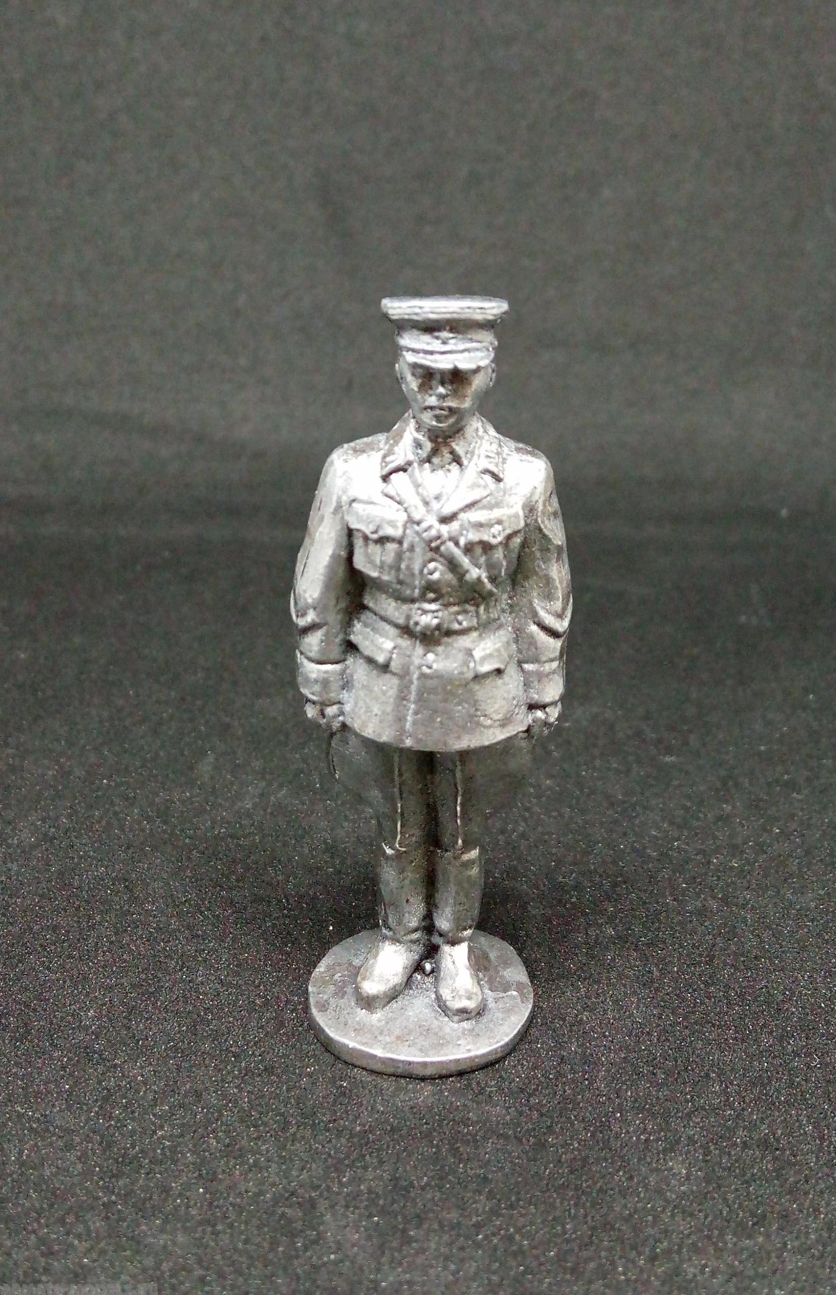 Н-7-081 Командир танкистов в фуражке Солдатики "Ура"