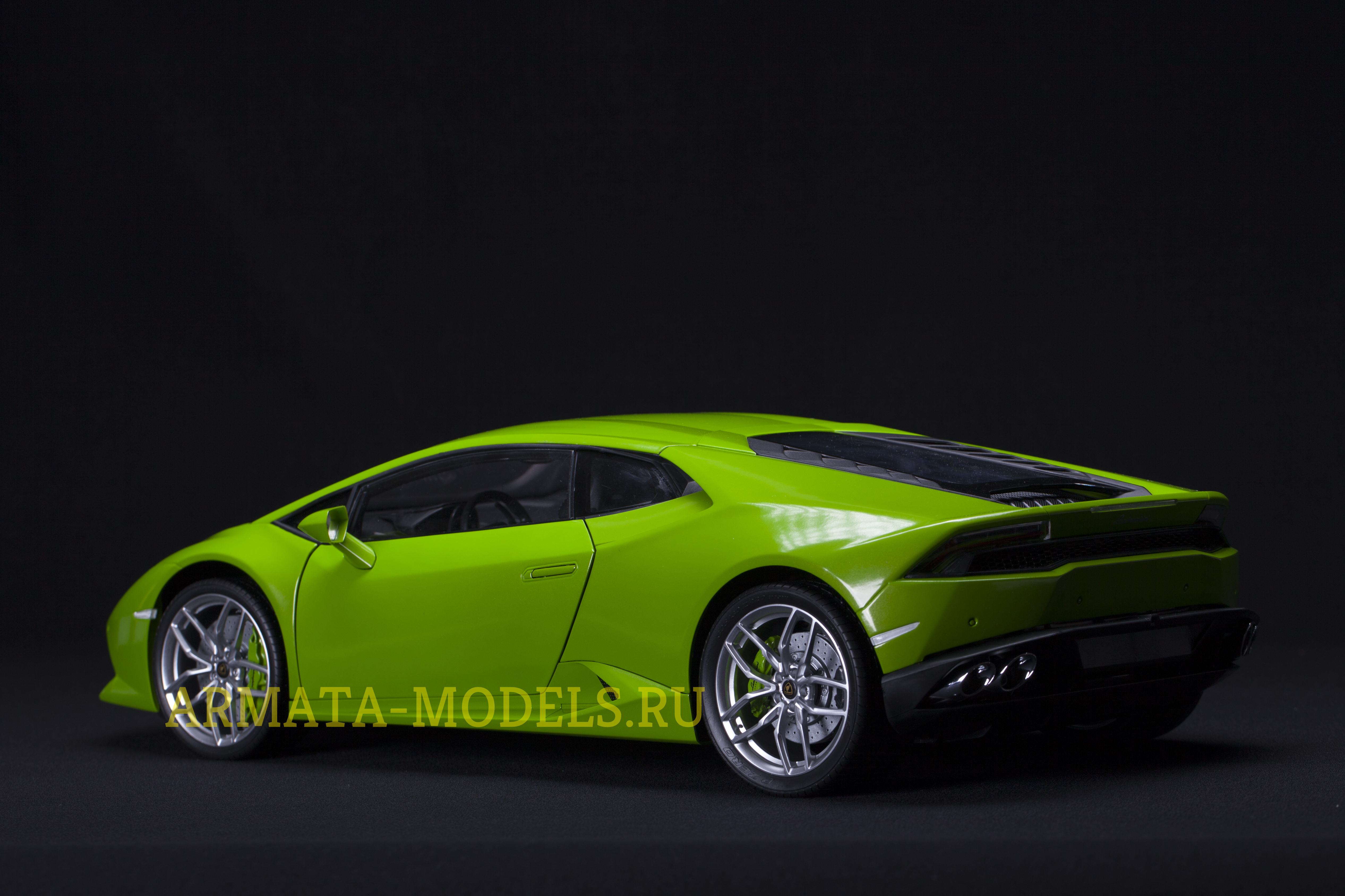 HK109 Lamborghini Huracan Verde Mantis 1:8 Pocher