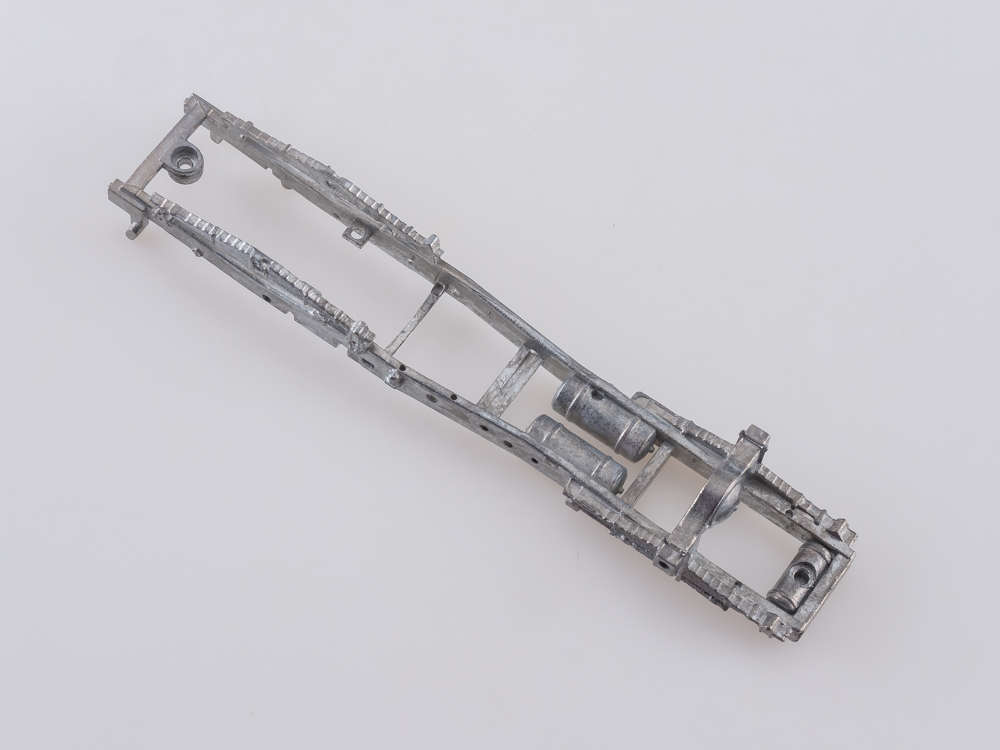 7042AVD Сборная модель МАЗ-5432 с полуприцепом-контейнеровозом МАЗ-938920 AVD Models