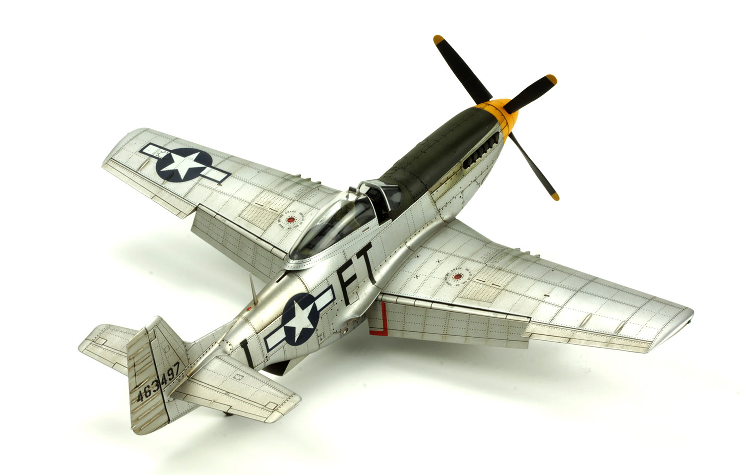 LS-009 North American P-51D Mustang `Yellow Nose` Meng