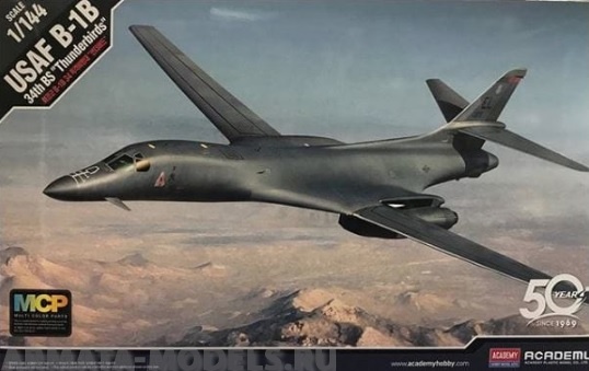 12620  Игрушка  авиация  Rockwell B-1B Lancer  Academy