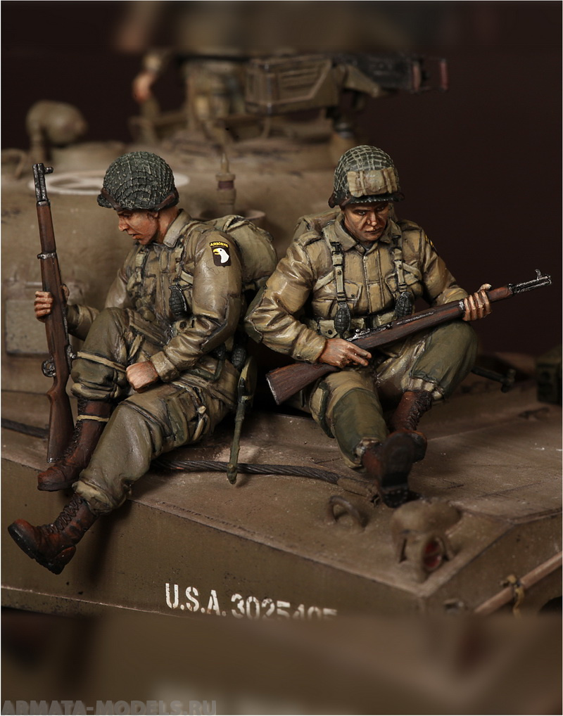 3601SOGA U.S. Army Airbornes on Sherman. SOGA Miniatures