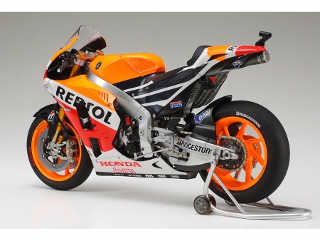 14130 Repsol Honda RC213V'14 Tamiya